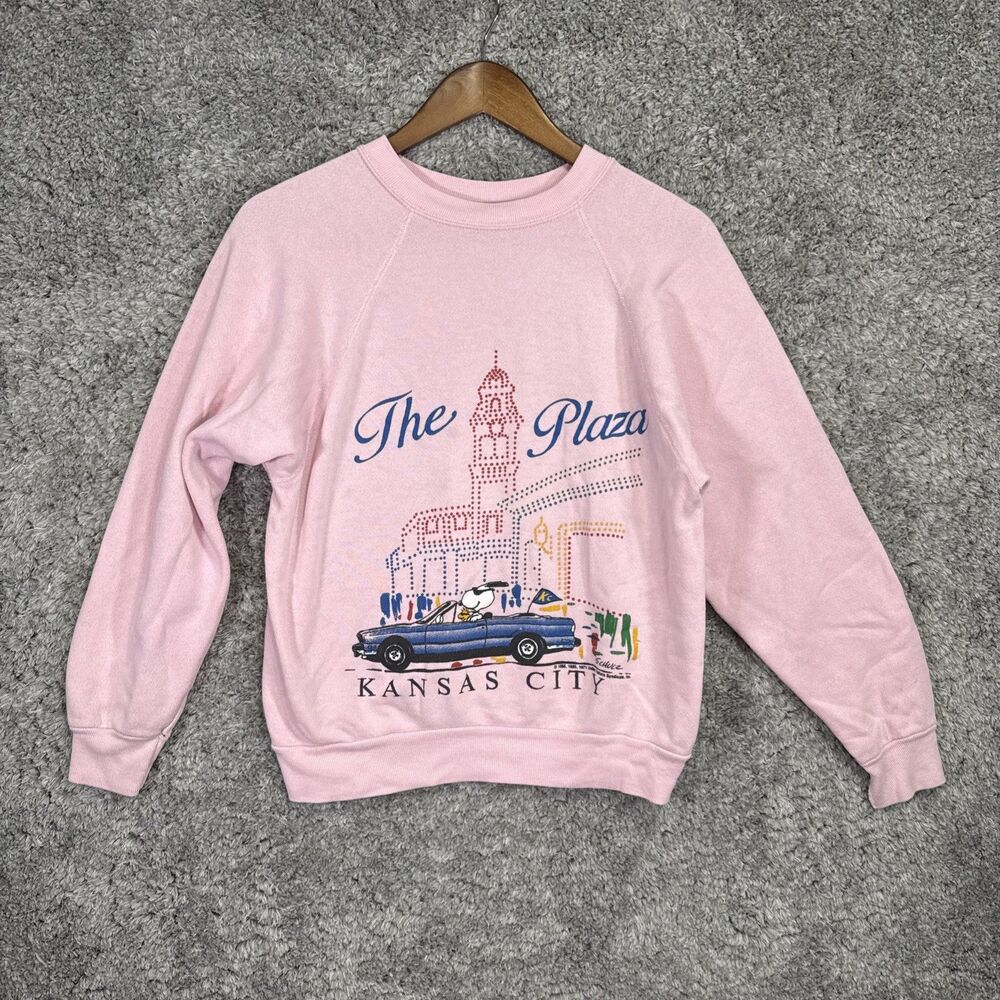 Vintage 70s Crewneck Sweatshirt Kansas City MO Plaza Snoopy Peanuts Medium Pink